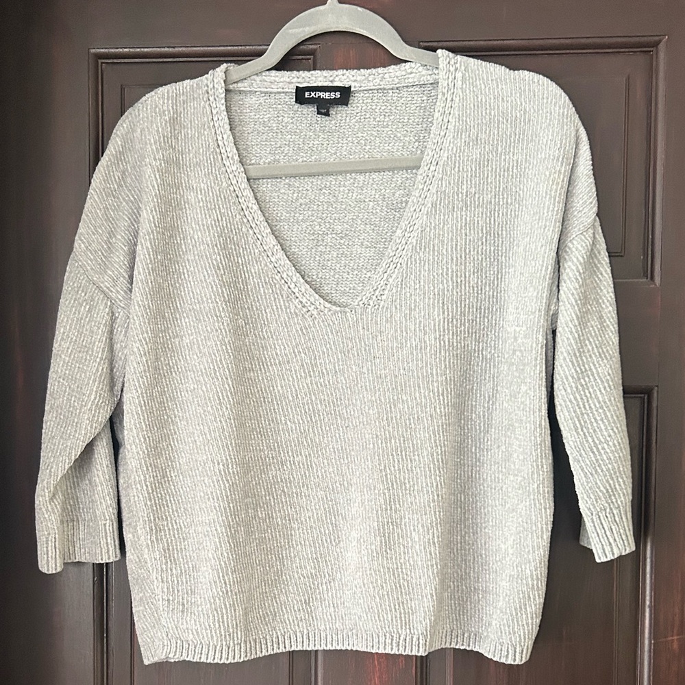 Express crop 3/4 sleeve sweater